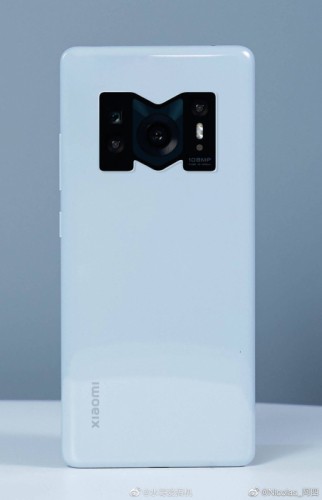 Неожиданный Xiaomi 12 с самобытной камерой