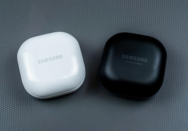 Говорят, новые наушники Samsung среднего класса стали равны прошлогодним флагманским. Серьёзно? Проверяем