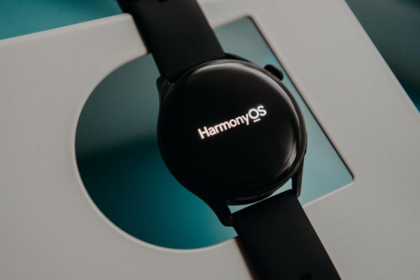 Huawei годами обещал умные часы уровня Apple Watch, а теперь наконец сделал. И вот что получилось