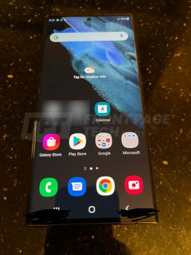 Samsung Galaxy S22 Ultra показали на фото