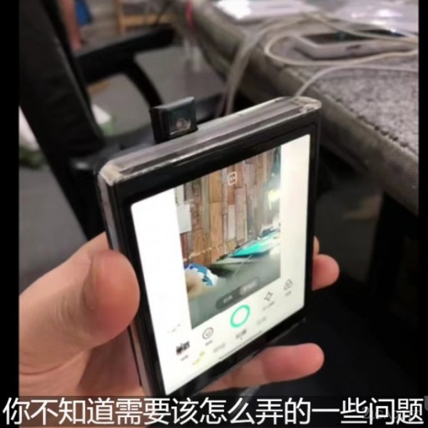Умелец трансформировал второй экран смартфона LG Wing в самостоятельный смартфон (2 фото + видео)