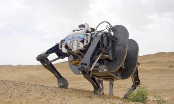 Крупнейший в мире четвероногий бионический робот из Китая (видео)
