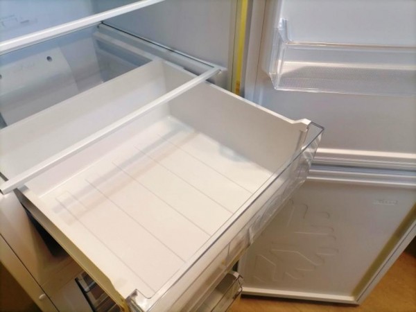 Обзор экономичного современного холодильника Candy CCRN 6180W
