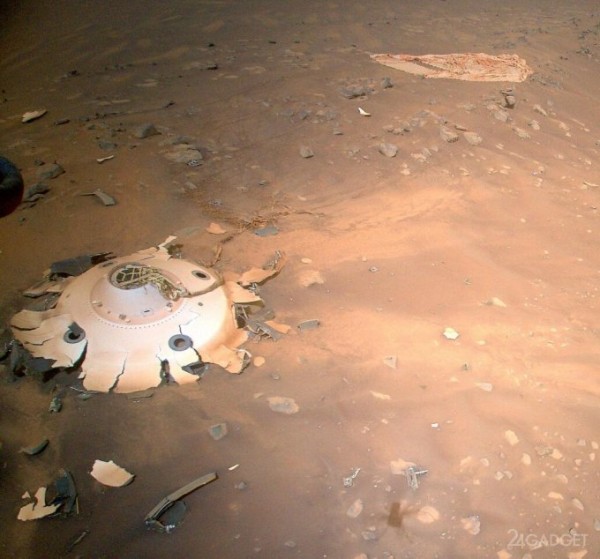 NASA показала фото разбившегося спускового аппарата Perseverance на Марсе (4 фото)