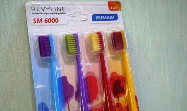 Обзор зубных щёток Revyline RL 050, Revyline RL 040 и набора мануальных щеток Revyline SM6000