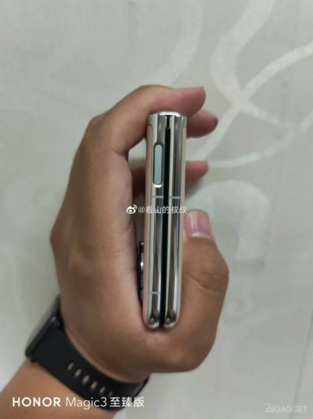 Новая раскладушка от Huawei засветилась на фото (5 фото)