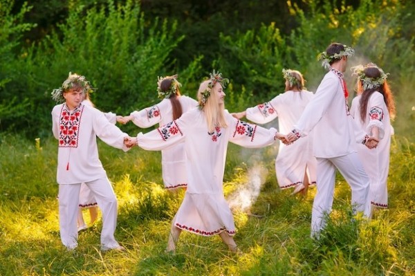 Рейтинг лучших школ русских народных танцев в Москве на 2023 год