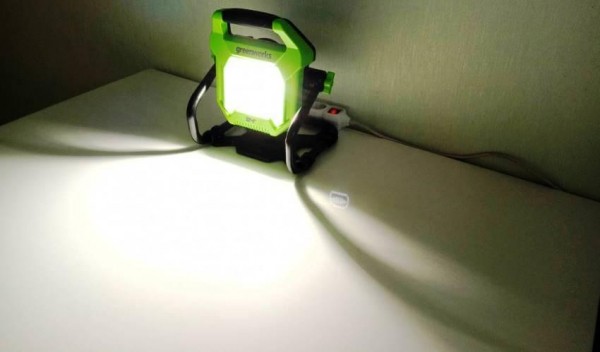 Светодиодный фонарь GREENWORKS G24WL — как обеспечить хорошее освещение при отсутствии электроэнергии?