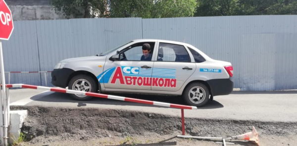 Лучшие официальные автошколы Омска в 2025 году